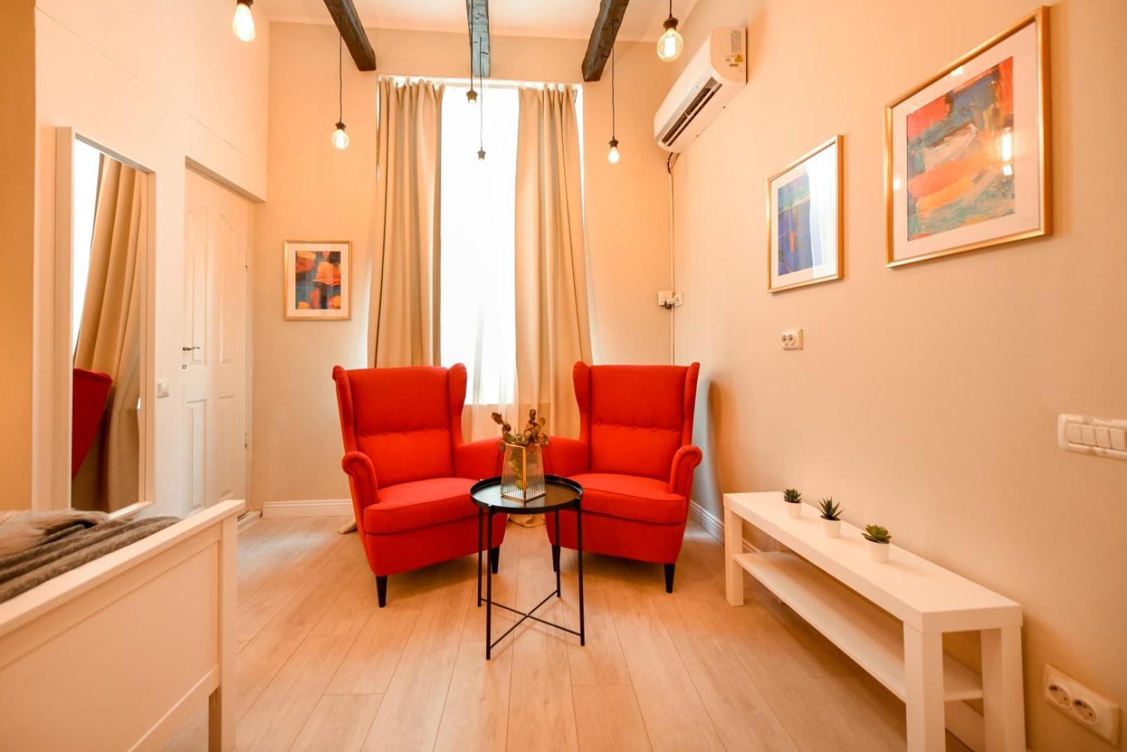 Elegant Studio - Urban Escape In Букурещ Екстериор снимка