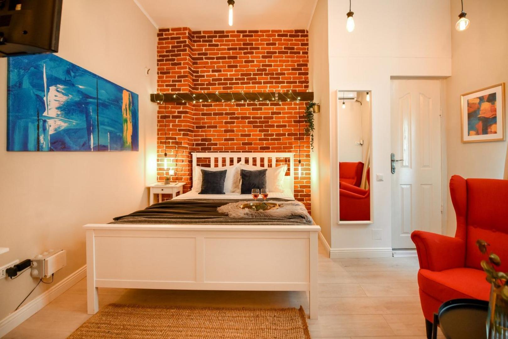 Elegant Studio - Urban Escape In Букурещ Екстериор снимка